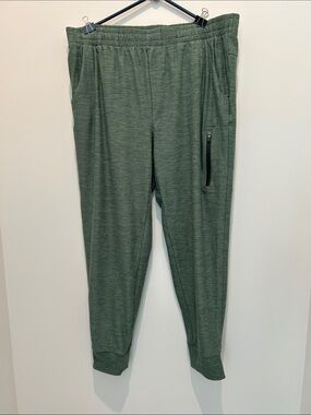 Super chill men's green perfomance joggers